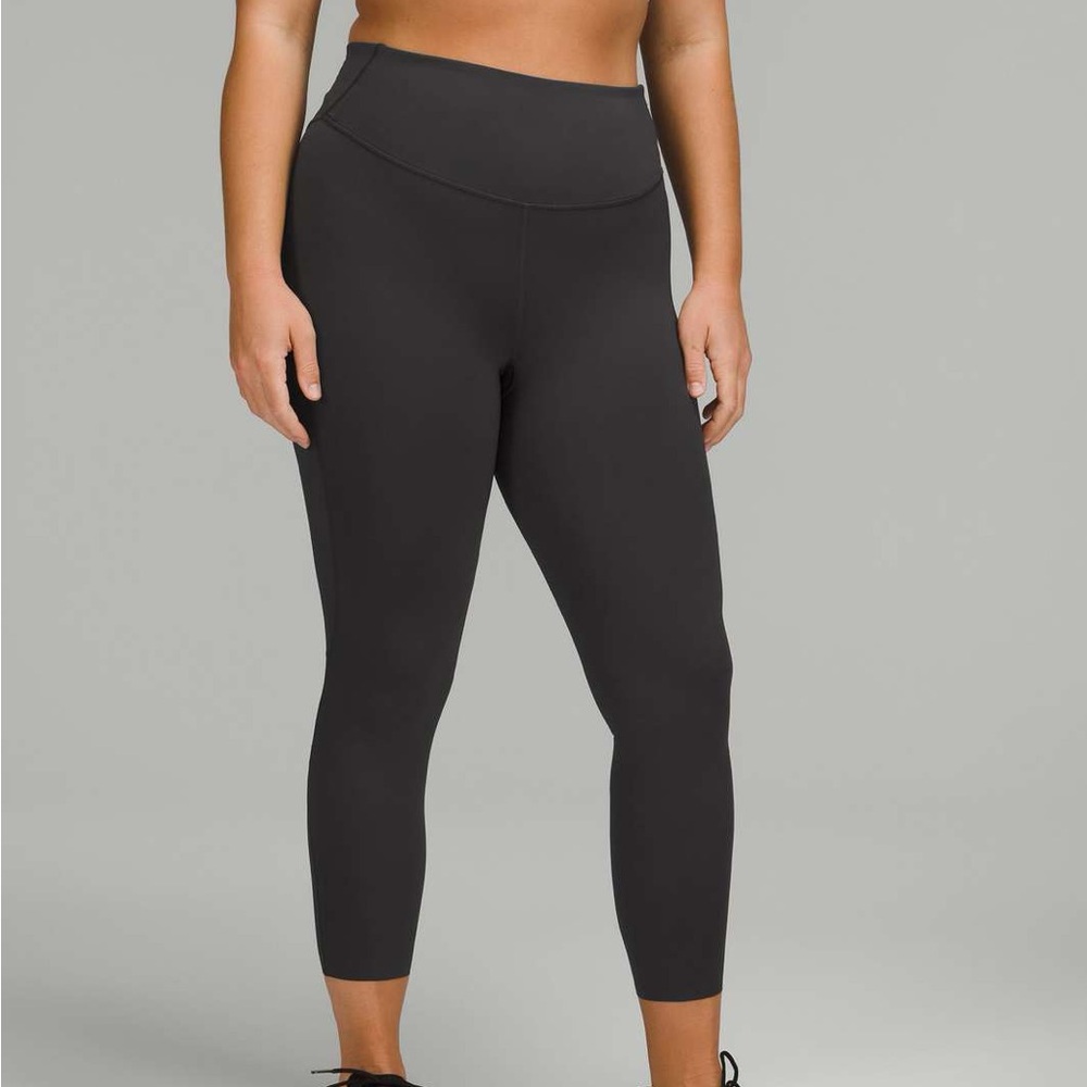 Lululemon Base Pace High-Rise Running Tight 25"